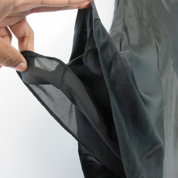 Charter Club Black 100% Silk Midi Skirt 14 Black Lined Flowy Minimalist 182 - Picture 3 of 8